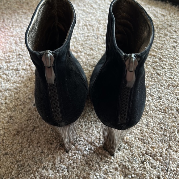 Diane von furstenburg suede ankle boots size 7 1/2 med - Picture 2 of 10